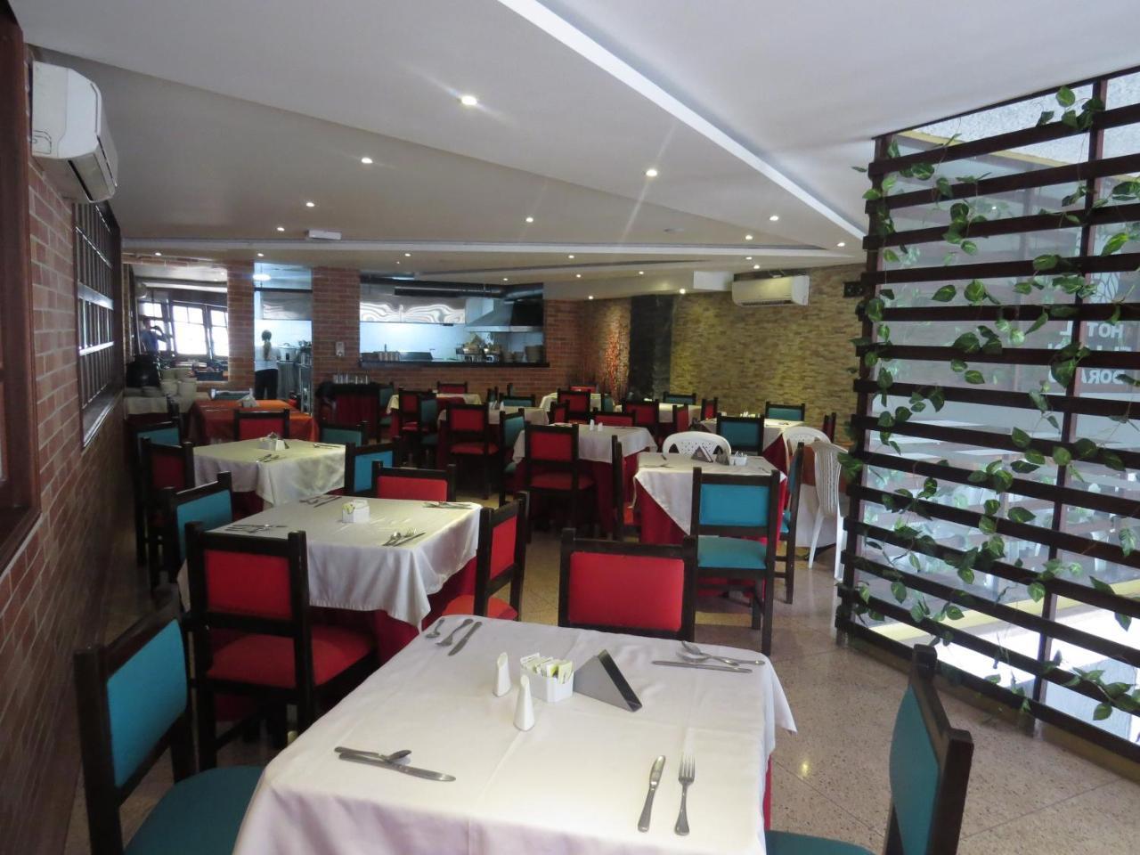 Hotel Leon Dorado Bucaramanga Esterno foto